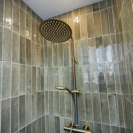 Barnahown B&b, 3*